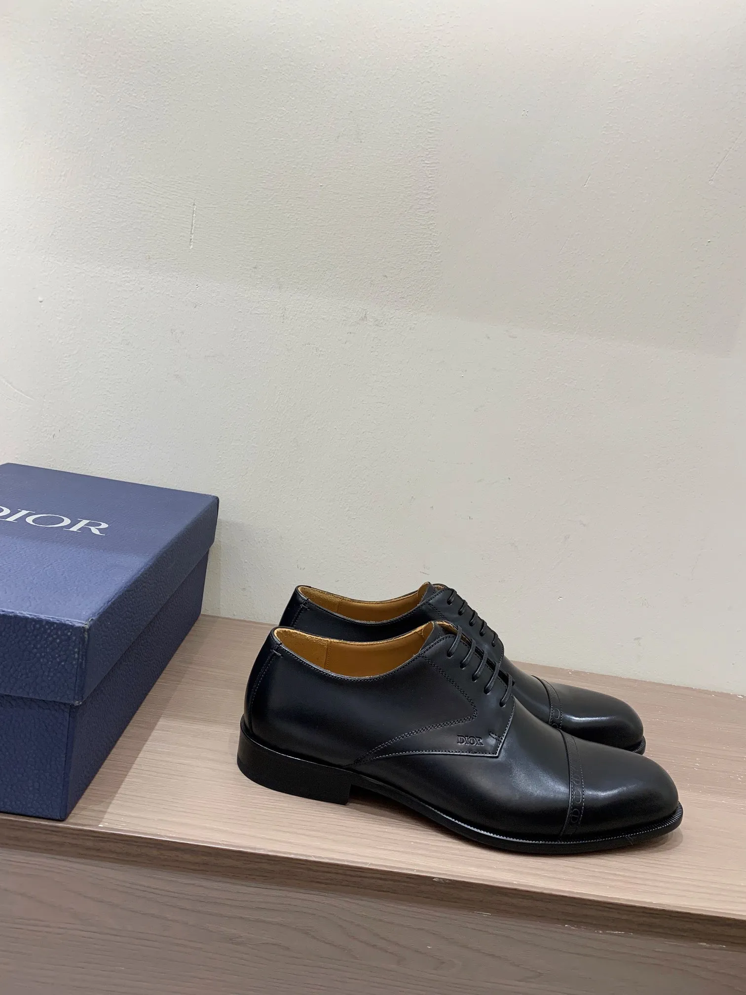 940💰 Dior high-end men's boutique casual leather shoes, imported cowhide upper, water-dyed cowhide lining, imported genuine leather outsole, perfect details, standard code 39-44 (38.45.46 customized, non-returnable and non-exchangeable),